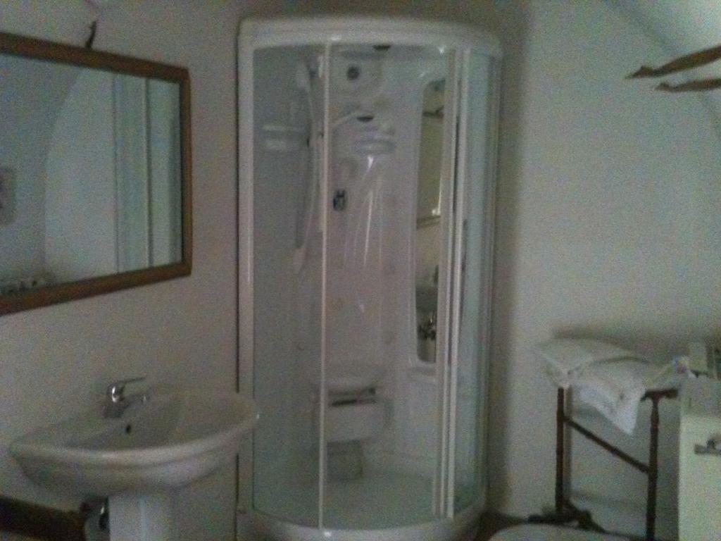 Giarole Castello Sannazzaro B&B מראה חיצוני תמונה